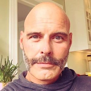 Meet your Posher, Stephen